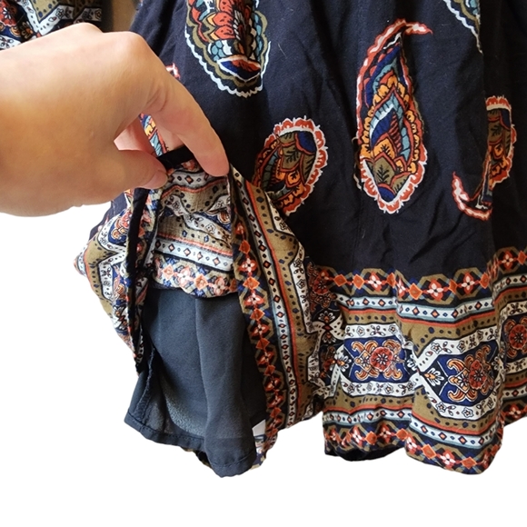 Blu Pepper Anthropologie Navy Paisley Romper - Picture 3 of 5